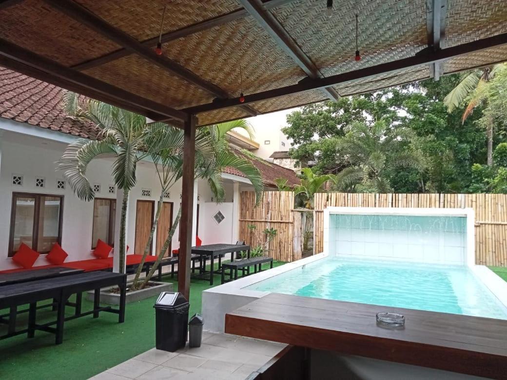 Indonesia Backpacker Hostels Kuta (Lombok) Exterior foto