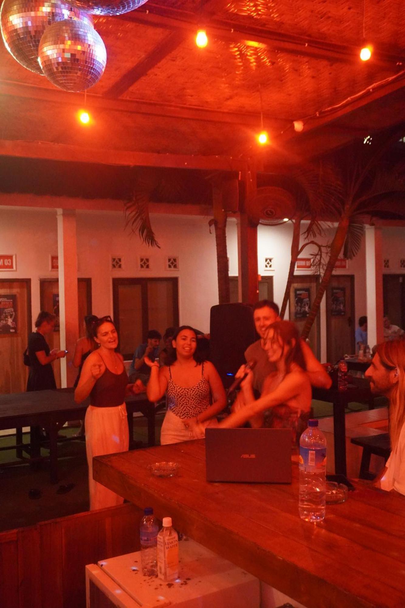 Indonesia Backpacker Hostels Kuta (Lombok) Exterior foto